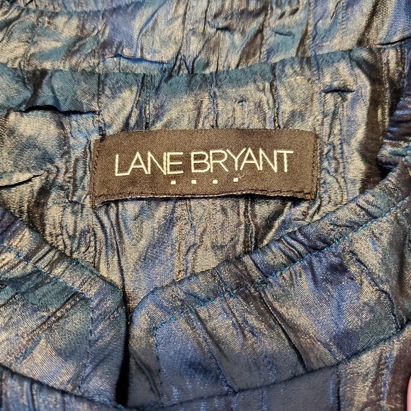 🍂🍁 Lane Bryant light weight crinkle jacket. Perfect for fall. It has pockets🎃 - Picture 7 of 12